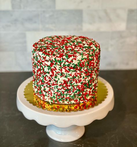 Christmas Birthday Smash Cake, Christmas 1st Birthday Cake, Christmas First Birthday Cake, Christmas Smash Cake 1st Birthdays, Christmas Smash Cake, Christmas Cake Smash, Half Birthday Cakes, Bday Themes, Carlos Bakery