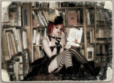 Emilie Autumn Dark Cabaret, Emilie Autumn, Alt Girl, Goth Aesthetic, Violinist, Gothic Girls, Alternative Girls, Autumn Aesthetic, Cabaret