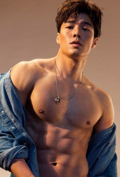 Emery From Knot All That Glitters By Devyn Sinclair Muka Lelaki, Latihan Dada, Asian Male Model, Handsome Asian Men, Hot Asian Men, Muscular Men, Men Model, Shirtless Men, Korean Model