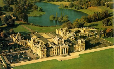 Blenheim Palace - Oxfordshire - England. Winston Churchill was born here and there is a beautiful rose garden. Woodstock Oxfordshire, Beautiful Rose Garden, English Houses, Oxfordshire England, English Manor Houses, English Castles, Blenheim Palace, Castle Mansion, Red Girl