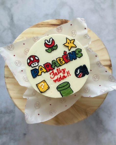 Bolo Mario Bros, Super Mario Cake Ideas, Simple Mario Cake, Mario Bros Cake, Bolo Vintage, Super Mario Cake, Mario Cake, Pastel Cakes, Simple Cake Designs