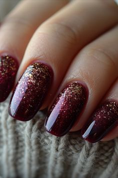 Red Gold Manicure, Christmas Nails Burgundy And Gold, Berry And Gold Nails, Holiday Nails Burgundy, Sparkly Maroon Nails, Burgundy With Gold Nails, Wine Red Nails With Gold, Burgundy Nails Christmas, Bordeaux Nails Design