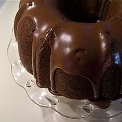 Bundt Cake Glaze Recipe, Chocolate Bundt Cake Glaze, Bundt Cake Glaze, Cake Glaze, Chocolate Glaze Recipes, Glaze For Cake, Chocolate Bundt, Chocolate Bundt Cake, Bundt Cakes Recipes