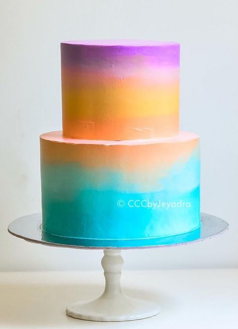 Bright Color Cake Ideas, Beach Sunset Cake Ideas, Ombre Cake Ideas, Sunrise Cake, Sunset Cake, Gradient Cake, Orange Birthday Cake, Fiesta Bluey, 70's Party