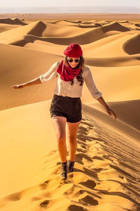 Rum Party, Desert Outfit Ideas, Morocco Travel Outfit, Dubai Picture Ideas, Dubai Dessert, Luxor And Aswan, Desert Inspo, Desert Outfit, Desert Dress