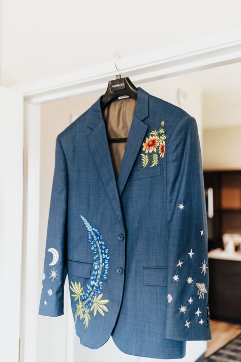 Groom | Wedding | New Mexico Wedding | Santa Fe Wedding | Southwest Wedding | Western Wedding | Destination Wedding | Elopement | New Mexico Elopement | Santa Fe Elopement | Southwest Elopement | Western Elopement | Destination Elopement | Wedding Inspo | Elopement Inspo | Real Wedding | Real Elopement Embroidered Blazer Men, Unique Groom Suit, Embroidered Suit Men, Embroidered Wedding Suit, Garden Wedding Outfit, Wedding Tux Ideas, Summer Groom, Western Elopement, Men's Fashion Illustration