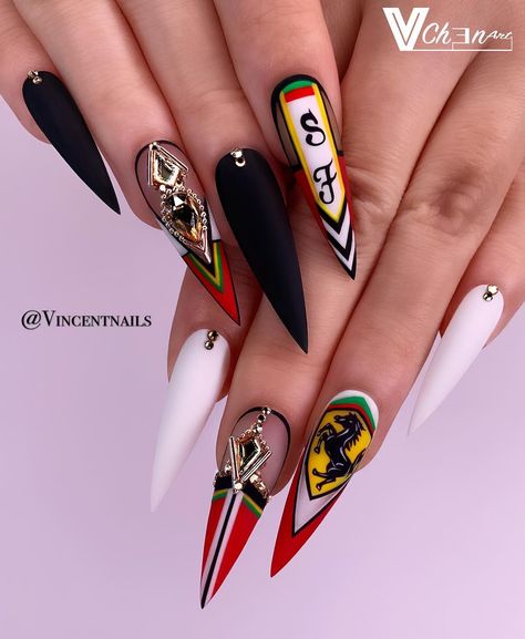 FERRARI LOVER...... Nails inspired 👉🏻 @ferrari ❤️❤️❤️ #vchenart #vchenart🎨 #nailsofinstagram #nails2inspire #stilletonails #coffinnails… Racing Nails, Cat Claw Nails, Red Stiletto Nails, Ombre Gel Nails, Long Red Nails, Nail Glam, Nails Art Designs, Ferrari Red, Manicure Colors