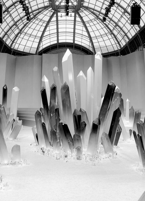 Chanel Catwalk, Crystal Tokyo, Crystal Room, Chanel Runway, Grand Palais, Minimal Modern, Crystal Palace, Glass Ceiling, Crystal Art