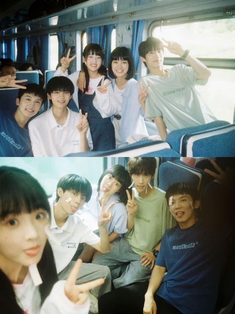 “When I Fly Towards You” (2023) ⭐️ Zhou Yi Ran, Zhang Miao Yi, Jiang Zhi Nan, Bian Tian Yang, Guo Zhe 🤩 The Best Friends group 💖 Behind the Scenes Zhang Miao Yi, High School Romance, Watch Korean Drama, 사진 촬영 포즈, Friends Group, Best Dramas, Hidden Love, Teenage Years, Pose Reference Photo