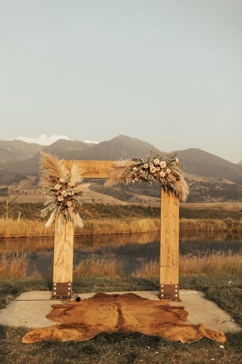 Simple Arbor Wedding, Paradise Valley Montana, Sarah Parish, Archway Decor, All Things Wedding, Boho Backdrop, Wedding Arbors, Antler Wedding, Wedding Alters