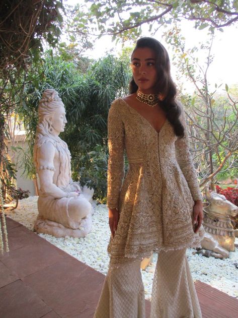 Tania Shroff, Casual Bridal Dress, Indian Suit, Desi Wedding Dresses, Desi Fits, Indian Bride Outfits, Punjabi Outfits, Anita Dongre, Classy Outfits For Women