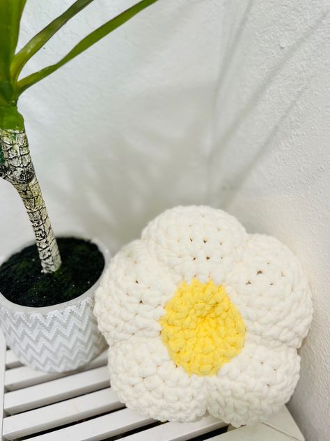 Daisy Crochet, Crochet Plush, Daisy, Crochet Patterns, Knitting, Crochet, Flowers, Pattern