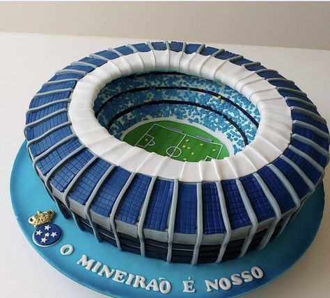 Ronaldo Birthday, Football Birthday Cake, Soccer Stadium, Football Birthday, Cake Decorating Techniques, 10th Birthday, Fondant Cakes, Pool Float, Cake Toppers