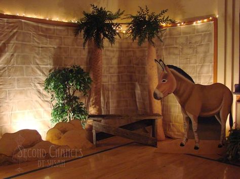 A Night in Bethlehem. This sounds like such a cute idea. Bethelem Scene, Nativity Party Ideas, Breakfast In Bethlehem Ideas, Nativity Play Backdrop, A Night In Bethlehem Ideas, Bethlehem Decorations, Live Nativity Scene Ideas, Bethlehem Backdrop, Walk Through Bethlehem