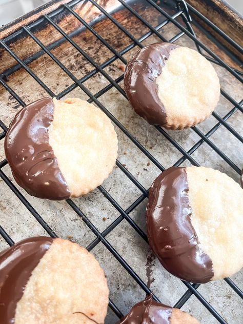 Ina Garten's Shortbread Cookies Are Buttery Perfection Ina Garden Brown Sugar Shortbread, Ina Garden Cookie Recipes, Ina Garten Shortbread Cookie Recipe, Barefoot Contessa Shortbread Cookies, Shortbread Cookies Dipped In Chocolate, Ina Garten Chocolate Chip Cookies, Ina Garten Shortbread Cookies, Chocolate Dipped Shortbread Cookies, Chocolate Dipped Shortbread