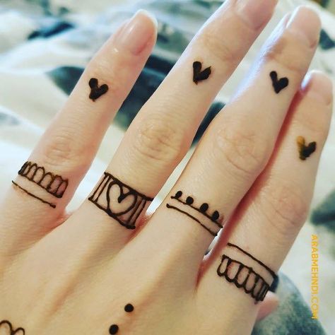 henna tattoo designs henna tattoo ideen henna tattoo design henna tattoos designs henna tattoo hand henna tattoo workshops Simple Finger Mehndi Designs, Simple Finger Mehndi, Aura Tattoos, Small Henna Designs, Easy Mehndi Design, Small Henna, Red Henna, Henna Designs For Kids, Tato Henna