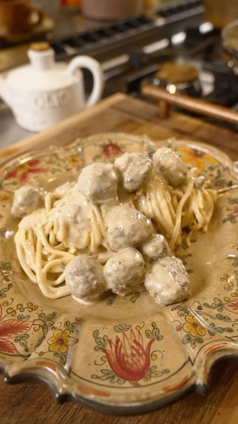 The Pasta Queen | This White Sauce Meatball Tonnarelli was taught to me by my mom, and today I’m teaching it to my daughter. Let’s keep the tradition of... | Instagram Meatballs With White Sauce, Ricotta Pesto, The Pasta Queen, Pasta Queen, Dinners To Make, White Sauce, Italian Dishes, Interesting Food Recipes, Cafe Food