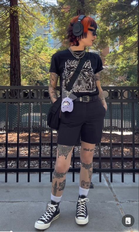 Masc Alt Women, Nonbinary Alt Fashion, Emo Summer Outfits Guys, Androgynous Fashion Grunge, Butch Summer Outfits, Summer Alt Outfits Masc, Alt Transmasc Outfits, Enby Goth, Goth Enby