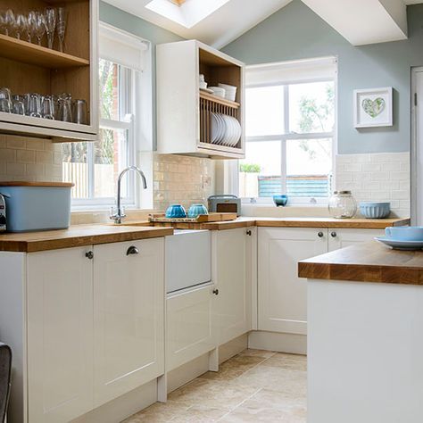 Pale blue and cream kitchen | Ideal Home Duck Egg Blue Kitchen, Blue Kitchen Accessories, Blue Kitchen Walls, Kitchen Colours, Blue Kitchen Decor, Kitchen Ideals, Cream Kitchen, Kitchen Wall Colors, Blue Kitchen