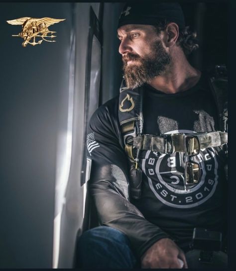 Navy Seal Loadout, Navy Seals Tattoo, Dj Shipley Navy Seal, Dj Shipley, Hot Navy Seals, Navy Seal Tattoos, Special Forces Gear, Us Navy Seals, Special Operations Forces