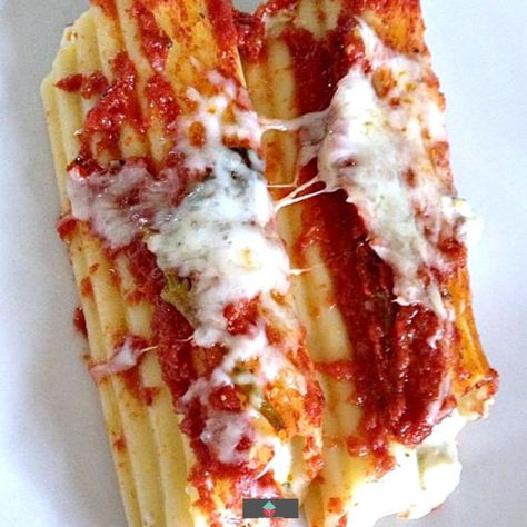 Three Cheese Stuffed Manicotti Baked Cannelloni, Cheese Stuffed Manicotti, Oven Casserole Recipes, Stuffed Manicotti, Cheese Manicotti, Manicotti Recipe, Cottage Cheese Recipes, Homemade Tomato Sauce, Three Cheese