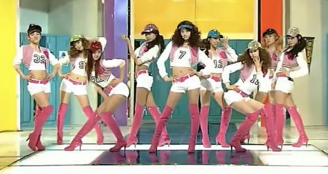 1 Gen Kpop, Oh Girls Generation, Girls Generation Oh Outfit, Girl Generation, Kpop Nostalgia, 2nd Generation Kpop, 2nd Gen Idol, Snsd Oh Outfit, Snsd Oh