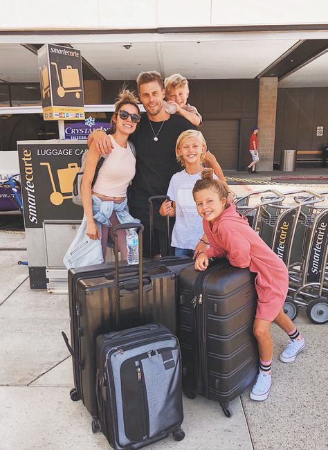 Daily Style Diaries: Off To Europe! #MakeupCafe Hello Fashion Blog, Christine Andrew, Life Goals Future, Summer Family Photos, Dream Future, Moms Goals, Future Mommy, Dream Family, Hello Fashion