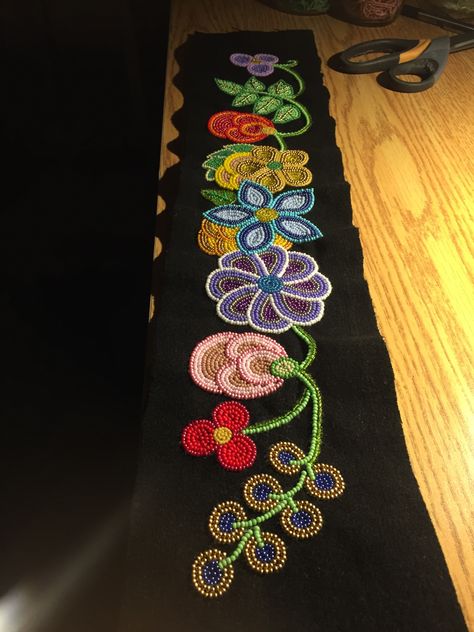 Ojibway Floral, Metis Beadwork Patterns, Christi Belcourt, Métis Beadwork, Shawl Dancer, Metis Beadwork, Floral Beadwork, Indian Beadwork, Native Beading Patterns