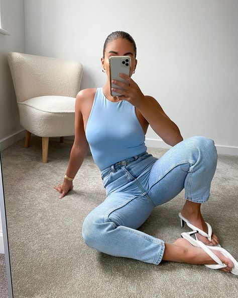 Lauren Bakewell on Instagram: “The famous Zara bodysuit in blue” Zara Bodysuit Outfit, Halter Bodysuit Outfit, Bodysuit With Skirt, Bape Outfits, Look Zara, Basic Bodysuit, Bodysuit Outfit, Zara Bodysuit, Body Outfit