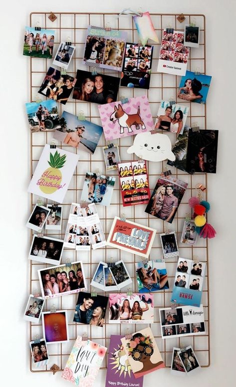 Photo Board Ideas Bedroom, Instax Wall Ideas, Diy Bedroom Decor For Women, Elegant Dorm Room, Hiasan Bilik Tidur, Diy Tumblr, Dekor Diy, Dorm Room Inspiration, Board Inspiration