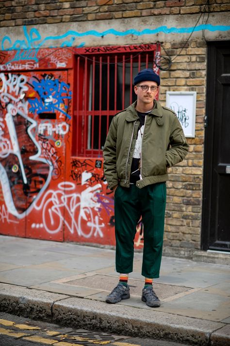 The best street style from London Fashion Week Women's SS19 | British GQ Mens Street Style Urban, Masculinity Quotes, Quotes Empowering, Stylish People, Best Leather Jackets, Empowering Words, Mens Fashion Rugged, Mens Fashion Inspiration, Vintage Mens Fashion