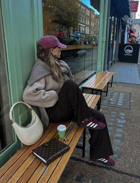 Fall Tone Outfits, Burgundy And Taupe Outfit, Burgundy Baseball Hat Outfit, Fall Outfits Burgundy, Maroon And Brown Outfit, Burgundy Monochrome Outfit, Burgundy Purse Outfit, Burgundy And Brown Outfit, Burgundy Winter Outfits