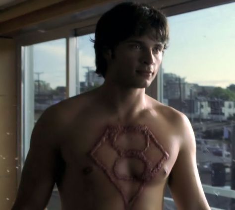 Tom Welling Shirtless Smallville, Tom Welling Shirtless, Justin Hartley Smallville, Lois And Clark Smallville, Smallville Clark Kent, Tom Welling Smallville, 2000s Photoshoot, Justin Hartley, Fairytale Aesthetic