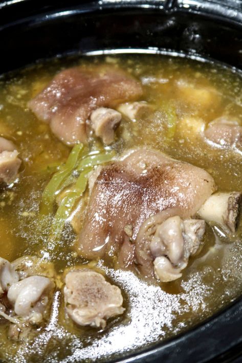 Crockpot Pig Feet Crock Pot, Pigs Feet Recipe Slow Cooker, Pigfeet Recipes, Pig Feet Recipe Soul Food Southern, Pig Feet Recipe Slow Cooker, Chinese Pig Feet Recipe, Pigs Feet Recipe, Chitterlings Recipe, Soul Bowl