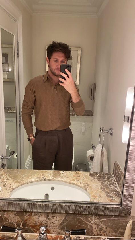 Niall Horan Outfits, Niall Horan Baby, Niall And Harry, One Direction Photos, Irish Princess, Irish Boys, One Direction Harry, One Direction Pictures, James Horan