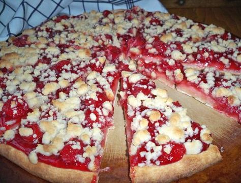 Cherry Dessert Pizza Recipe Image Cherry Dessert Pizza, Cherry Pizza, Dessert Pizza Recipe, Potato Pizza Recipe, Sourdough Crust, Dessert Pizzas, Cold Pizza, Fruit Pizza Sugar Cookie Recipe, Pizza Sugar Cookie