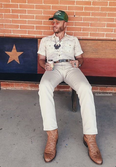 Vintage Cowboy Style Men, Modern Western Outfit Men, Retro Cowboy Outfit, Mens Western Style Casual, 90s Cowboy, California Cowboy Style, Dickies And Cowboy Boots, Mens Western Aesthetic, Charley Crockett Fashion