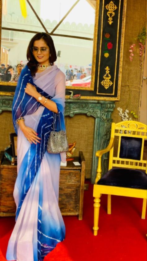 Leheriya Saree Styling, Rajputi Saree Fashion Styles, Rajputi Style Saree, Royal Rajputi Saree, Rajasthani Royal Saree Look, Rajasthani Saree Look, Darbari Sari, Rajputi Saree Look, Rajput Saree Style