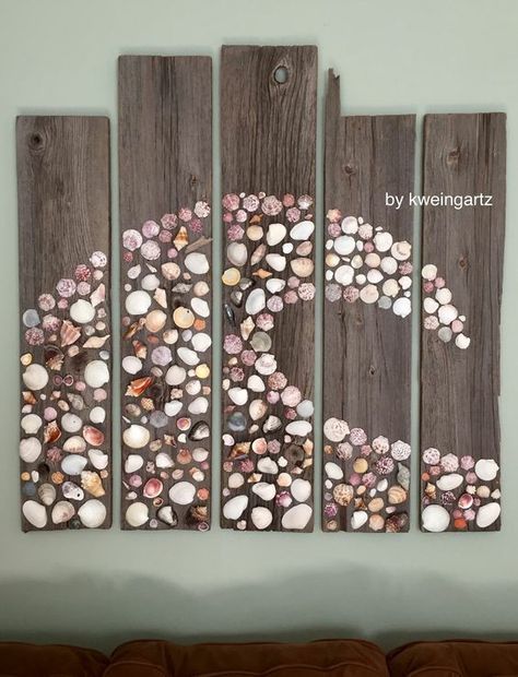 Sea shell wave Deco Marine, Art Coquillage, Seashell Projects, Seashell Wall Art, Deco Nature, Shell Crafts Diy, Outdoor Wall Art, Seashell Art, Beach Crafts