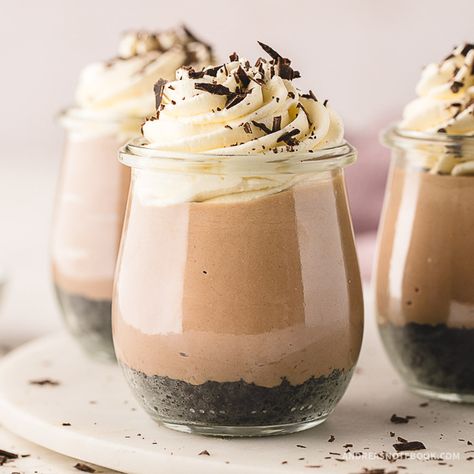 Craft the perfect dessert with our no-bake Nutella cheesecake jar recipe. Easy and quick to prepare, this layered dessert combines chocolate hazelnut cheesecake with Oreo cheesecake for a scrumptious treat. From scratch, no gelatin, with a gluten-free option, it's ideal for make-ahead plans. Serve it in a mason jar for that mini cheesecake charm. A Nutella recipe meant for spoon-eating, it's a guaranteed hit for any occasion. Layer it like a parfait with layers for even more fun! Candy Cane Truffles, Cheesecake Jar, Hazelnut Cheesecake, Nutella Cheesecake Recipes, No Bake Nutella Cheesecake, Nutella Recipe, No Bake Oreo Cheesecake, Homemade Truffles, Cheesecake Parfaits