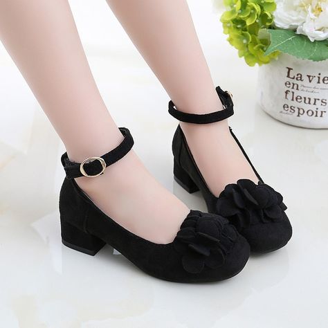 High Heels For Kids, Kasut Tumit Tinggi, Pink Dress Shoes, Girls Leather Shoes, Big Girl Dresses, Kids Leather Shoes, Girls High Heels, Girls Dress Shoes, Elegant High Heels