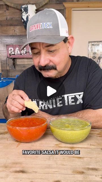 Arnie "ArnieTex" Segovia on Instagram: "Salsa Roja vs Salsa Verde 🤨 you can only choose one! Both made a delicious HoneySweet Onion from @littlebearproduce" Red Salsa, Salsa Verde, Choose One, May 31, Mexican Food, Crackers, Mexican Food Recipes, Meal Prep, Sauce