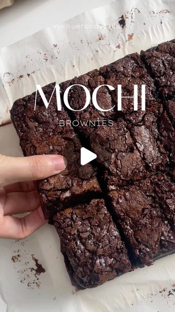 Mochi Brownies Recipe, Mochi Flour, Mochi Brownie, Mochi Desserts, Mochi Brownies, Almond Paste Recipes, Flourless Desserts, Butter Mochi, Cake Loaf