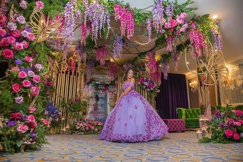 I will submit few venue decorations to create the Enchanted Forest theme. Enchanted Forest Theme Quinceanera, 15 Party Ideas Quinceanera, Enchanted Forest Quinceanera Theme, Enchanted Forest Quinceanera, Enchanted Forest Decorations, Debut Theme, Enchanted Forest Birthday, Sweet 15 Party Ideas Quinceanera, Sweet 15 Party Ideas