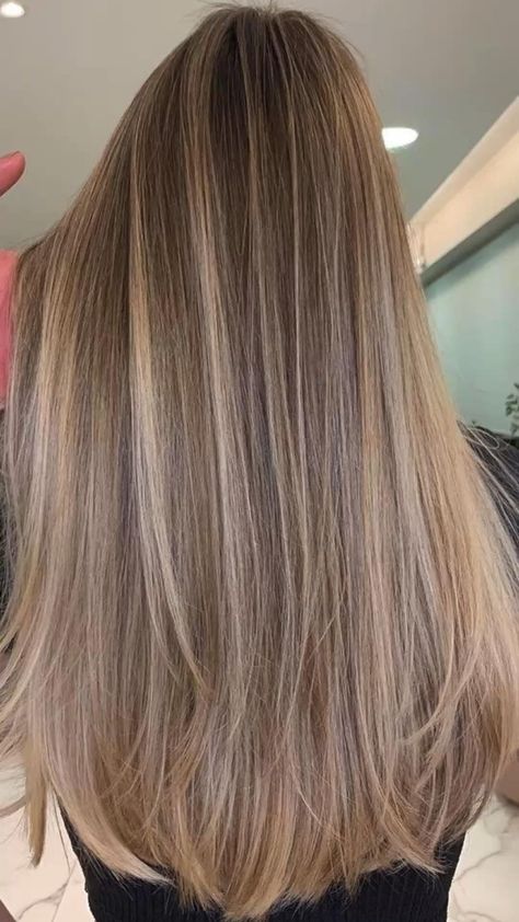 Summer Blonde Hair, Brown Hair Inspo, Brunette Hair With Highlights, Dyed Blonde Hair, Dirty Blonde Hair, Brown Hair With Blonde Highlights, Honey Blonde Hair, Brown Hair Balayage, Dark Blonde Hair