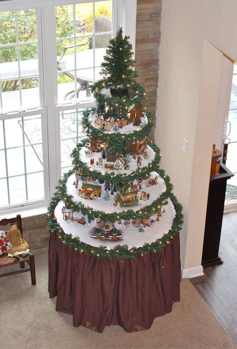 Christmas Tree Village Display, Christmas Ideas For Boyfriend, Christmas Tree Village, Christmas Tree Decorating, Diy Christmas Tree Topper, Diy Christmas Village, Idee Cricut, Minimalist Christmas Tree, Creative Christmas Trees