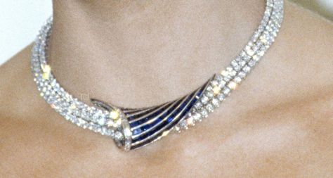 Princess Diana Jewelry Royal Jewels, Lady Diana Jewelry, Diana Spencer Jewelry, Princess Diana Necklace, Princess Diana Jewelry Collection, Princess Diana Jewelry, Royal Jewellery, Cabin Door, Royal Crown Jewels