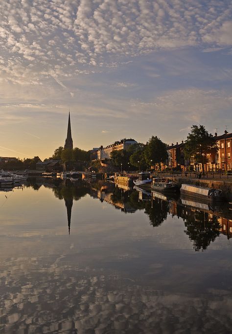 St Mary Redcliffe, Bristol, UK Clifton Village, Bristol City Centre, Bristol England, Estilo Hippy, Bristol City, Outdoors Tattoo, Bristol Uk, England And Scotland, St Mary