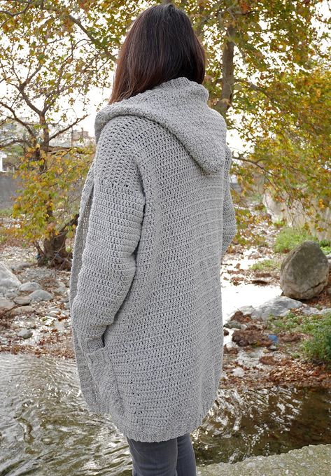 Hooded Cardigan Pattern, Crochet Cardigan Free, Crochet Hood, Crochet Cardigan Pattern Free, Slippers Womens, Cozy Crochet, Cardigan Crochet, Gilet Long, Cardigan With Pockets