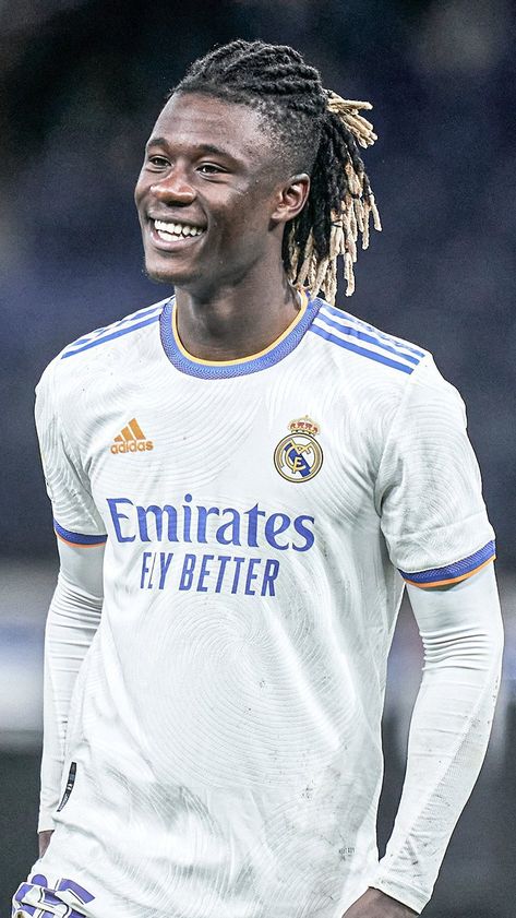 Real Madrid spent just €30M on Eduardo Camavinga ✨ Eduardo Camavinga Wallpaper, Real Madrid Camavinga, Denzel Training Day, Camavinga Wallpaper, Liverpool Real Madrid, Michael Oher, Madrid Football Club, Bayer Munich, Real Madrid Logo